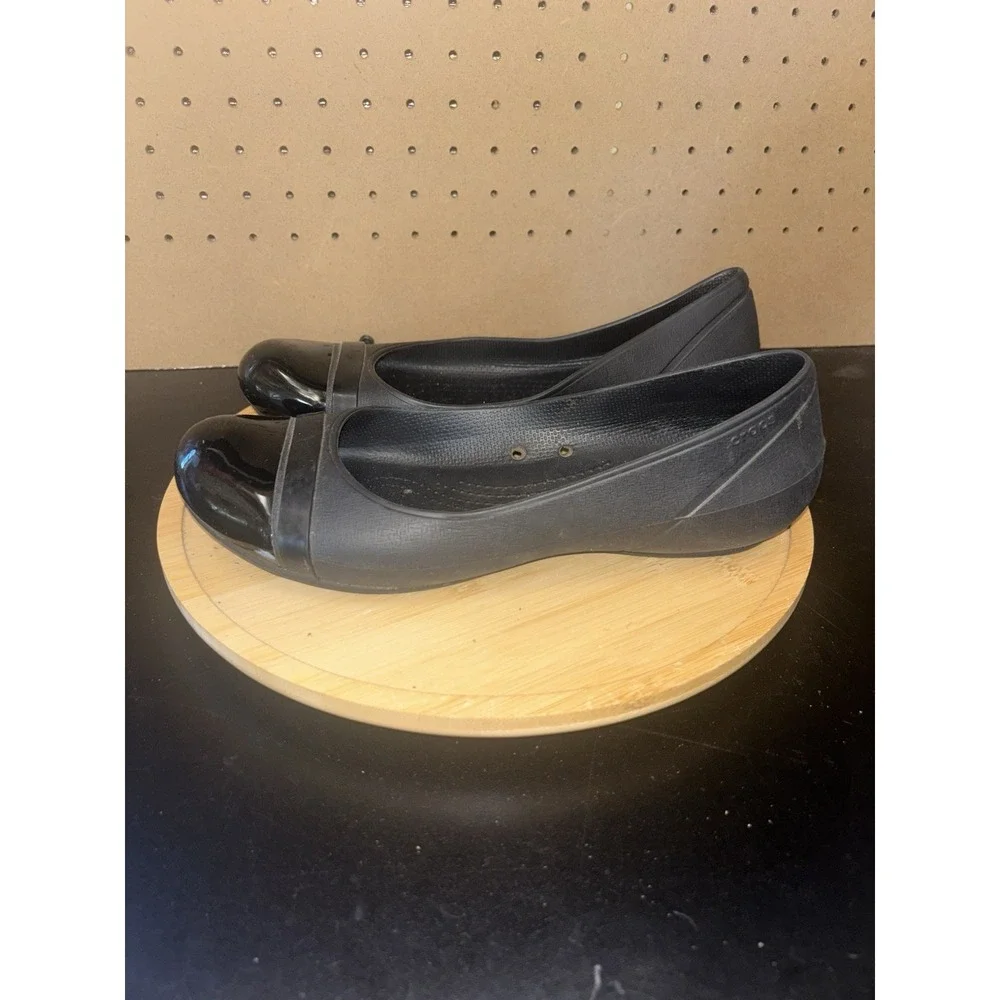 Crocs Womens Brynn Ballet Flats Shoes Black Slip On Strap Round Toe Comfort Sz 9 - Picture 2 of 9